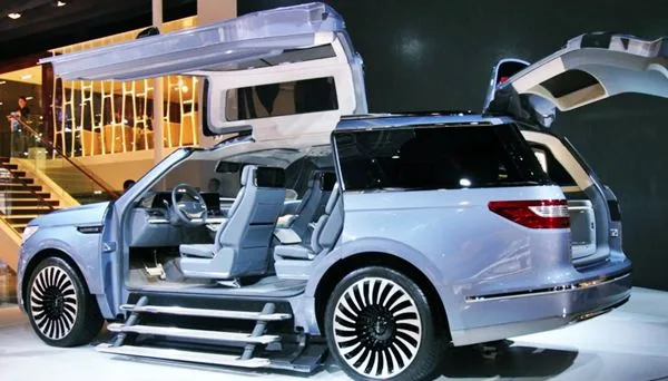 New 2022 Lincoln Navigator Design